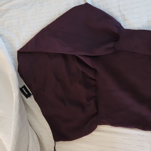 One Shoulder Long Sleeve Mini Sheath Sweater Dress, NWT. Size small - Picture 4 of 4